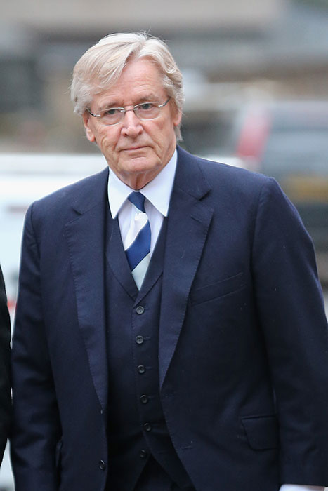 How tall is William Roache?